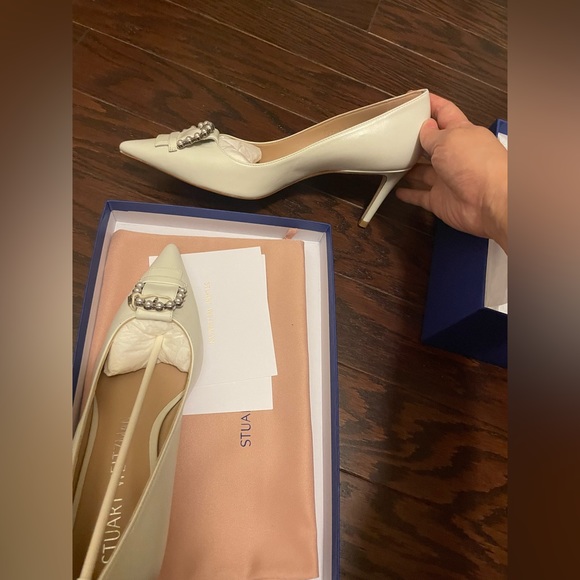 NWT STUART WEITZMAN
Pearl Buckle 75 embellished leather pumps - Picture 6 of 7
